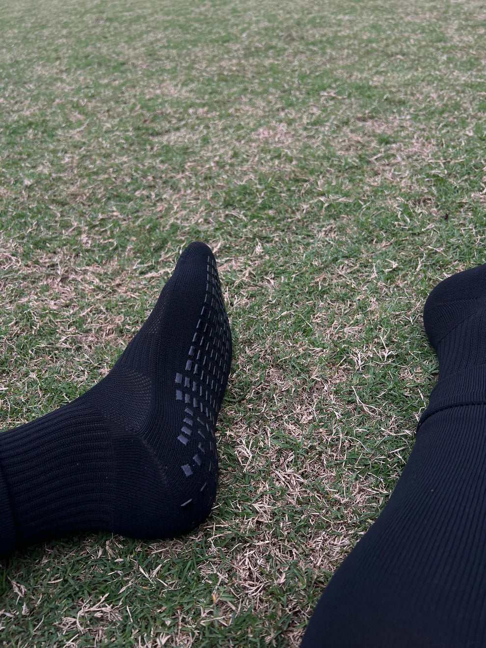 1x Plain Grip Socks (Black)